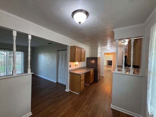 Foto del edificio - Windsor Oaks West