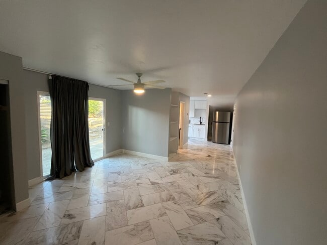 Foto del edificio - 3342 Silver Oak Ln