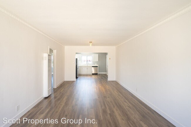 Building Photo - 5623-5633 Venice Blvd