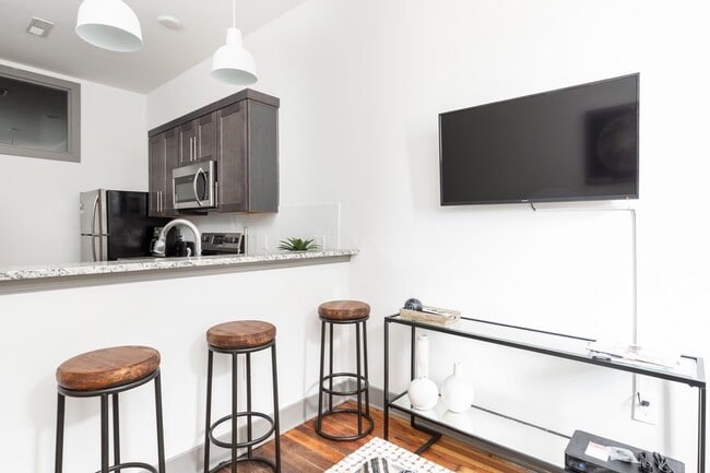 Building Photo - 1209 Hull Street- Dogtown