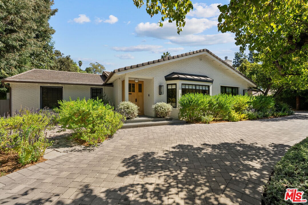 Foto principal - 5460 Round Meadow Rd