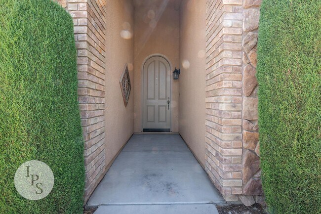 Foto del edificio - Tuscan Bluffs at Copper River - Granville Home, 4BR/3BA, On Golf Course - Lots of Amenities