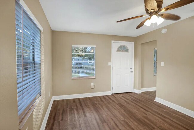 Foto del edificio - 8717 N Mandarine Pl