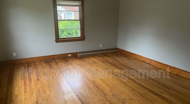 Foto del edificio - 1935 Raleigh Rd