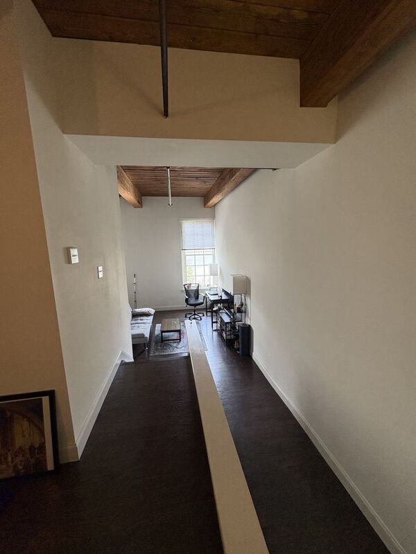 Building Photo - 344 N Charles St