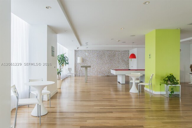 Foto del edificio - 133 NE 2nd St