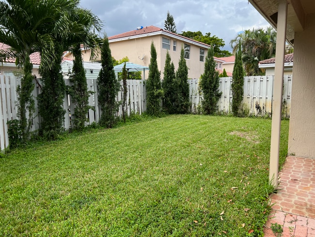 Building Photo - 6053 NW 45th Ave