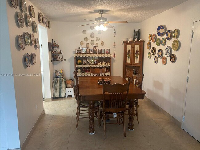 Foto del edificio - 7965 SW 86th St
