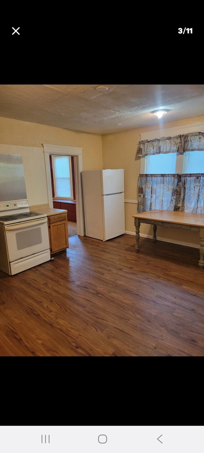 Foto del edificio - 3619 E 55th St