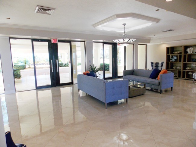 Foto del edificio - 8750 S Ocean Drive 534