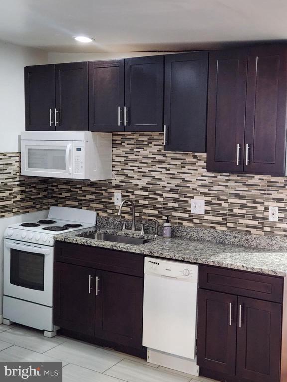 Foto del edificio - 1421 W Baltimore St