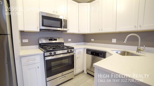 Foto del edificio - 2659 N Springfield Ave