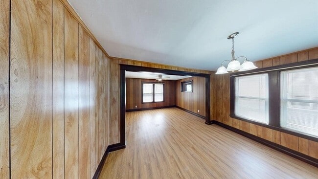 Building Photo - 190 Pilgrim Ave