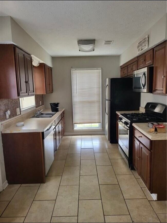 Foto del edificio - 5 Elba Ct