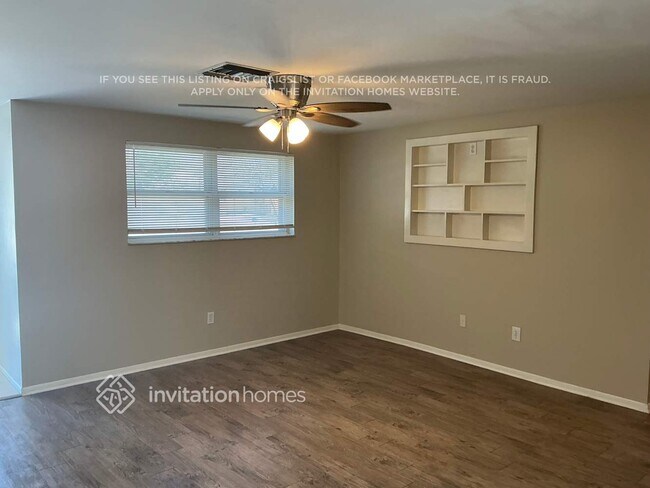 Building Photo - 10744 119th St