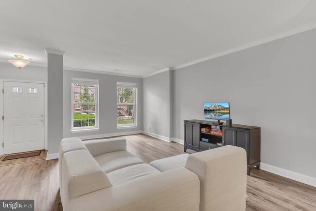 Building Photo - 3829 Chesterwood Dr