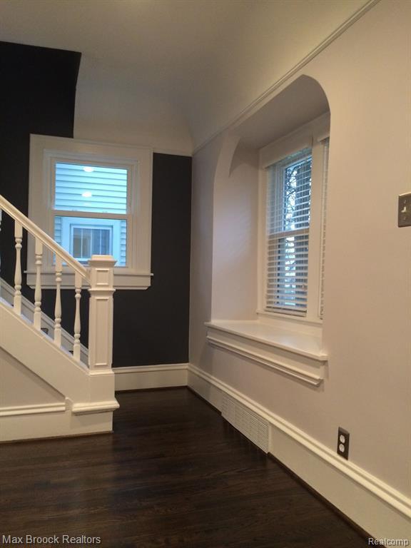 Foto del edificio - 115 E Lincoln St