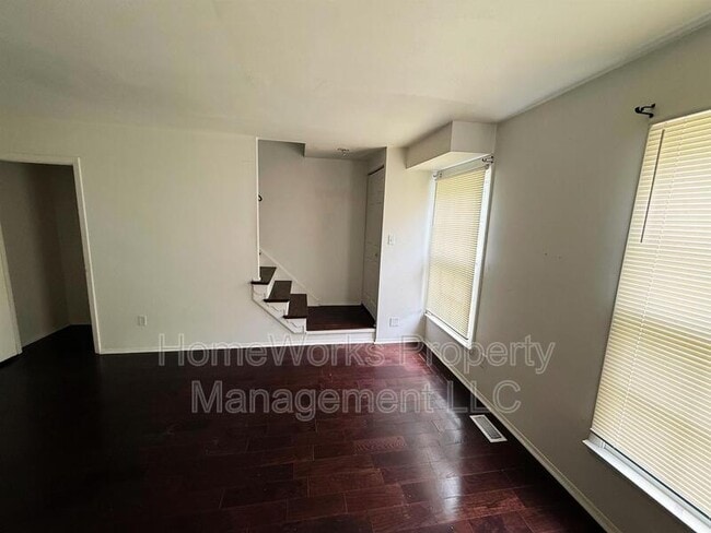 Building Photo - 3422 Moultree Pl