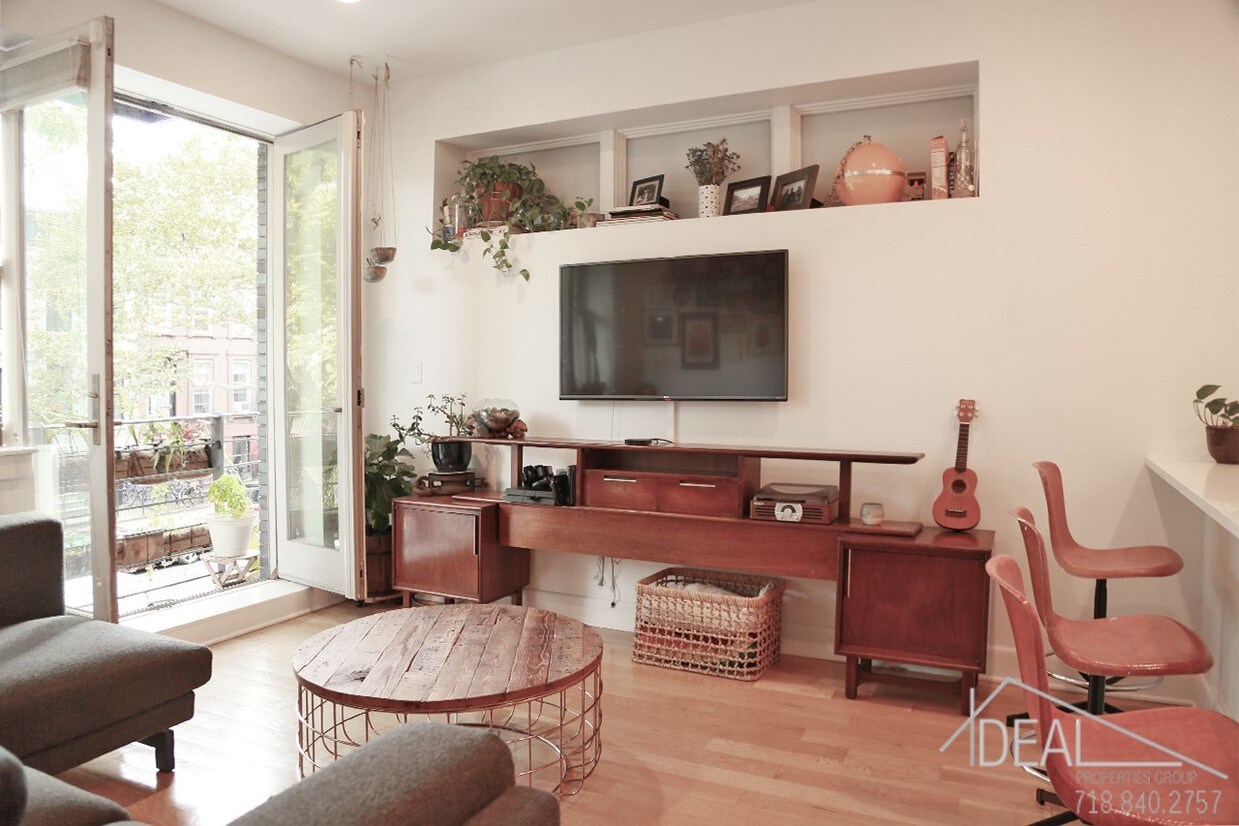Foto principal - 273 Clifton Pl