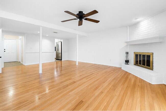 Foto del edificio - 1481 Bentley Ln SE