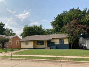 Building Photo - 4325 Forbes St