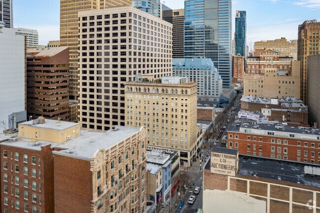 Aerial Photo - 1737-1739 Chestnut St