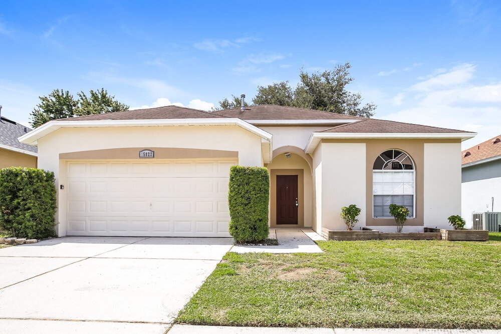 Foto principal - 15822 Pine Lily Ct