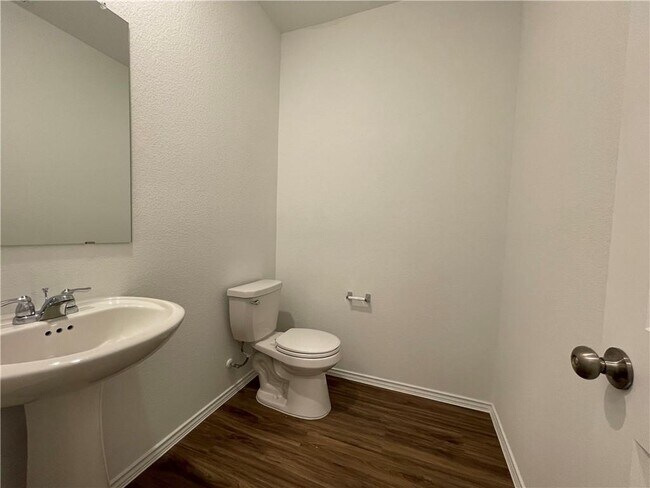 Foto del edificio - 503 Chickasaw Ln
