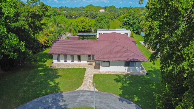 Building Photo - 5881 SW 160th Ave