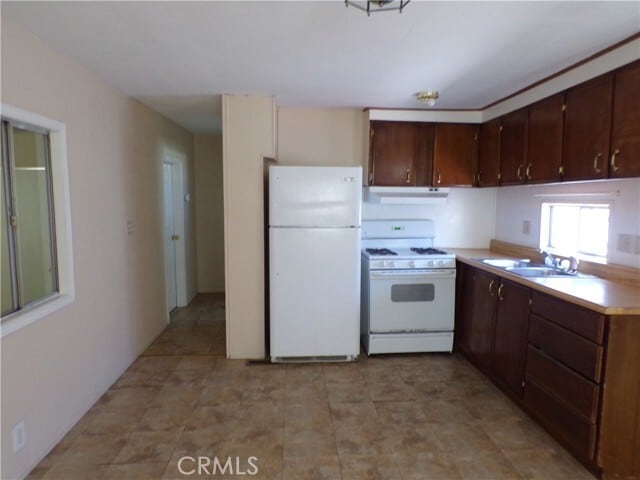 Foto del edificio - 12710 3rd St