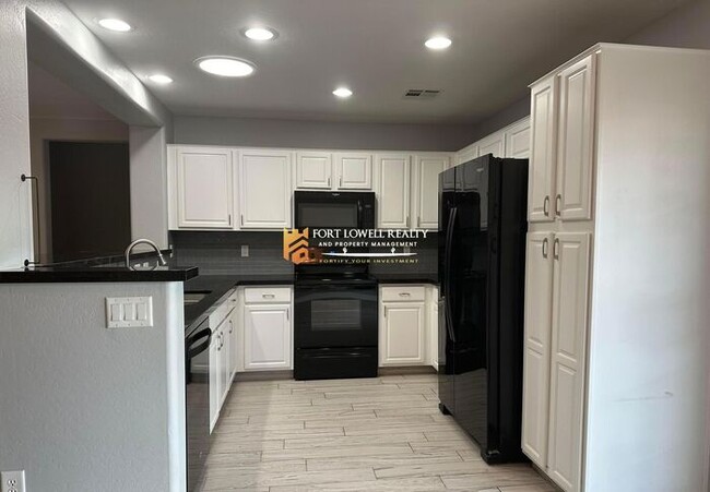 Building Photo - 1401 S 228th Ln