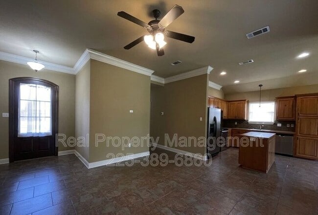 Building Photo - 3131 Nicholson Lake Dr