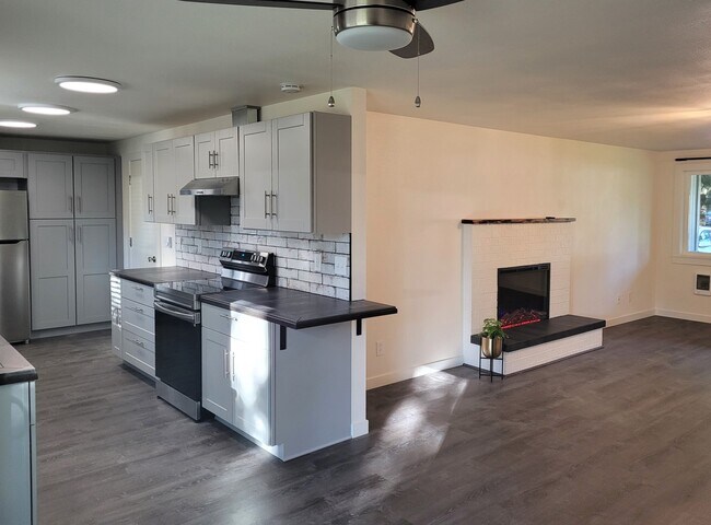 Foto del edificio - 9027 Boulder Ln SE