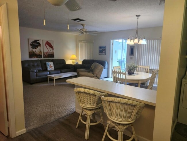 Photo - 3526 La Palmas Ct Apartment