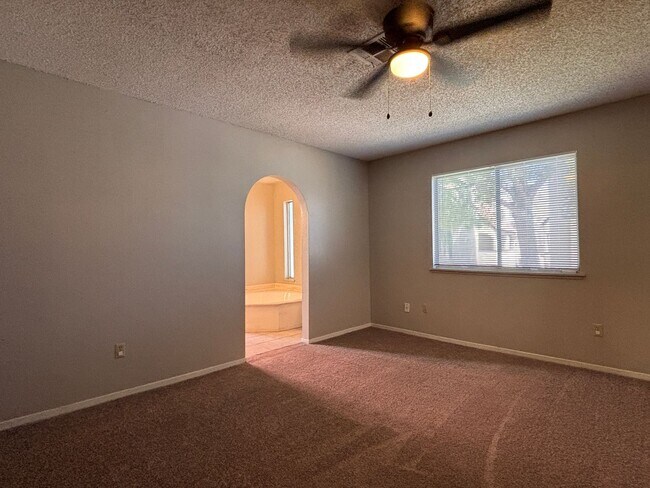 Building Photo - Upstairs two bedrooms, two bathroom condo unit. With brand new shower. Condo had recent updates. ...