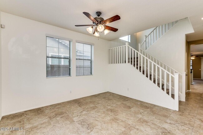 Foto del edificio - 869 E Doral Ct