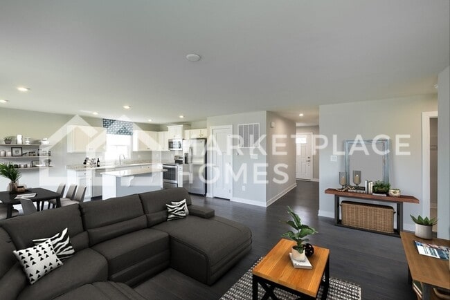 Building Photo - 11407 Emerald Dr