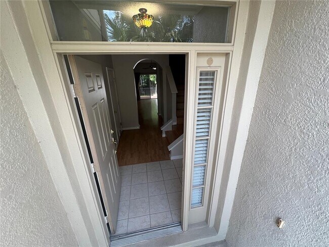 Foto del edificio - 676 Vallance Way NE