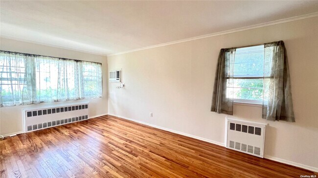 Building Photo - 10 Hamilton Pl