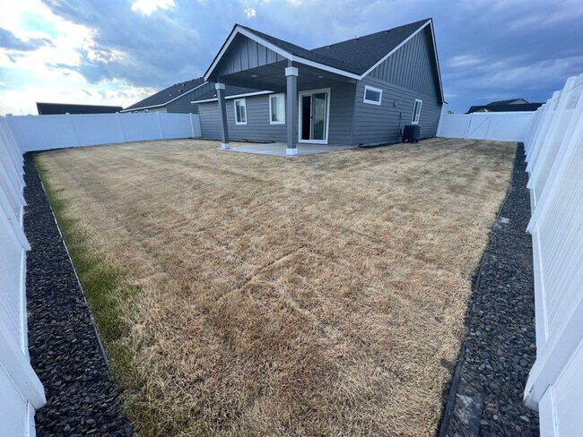 Foto del edificio - 4233 W Wood Ct