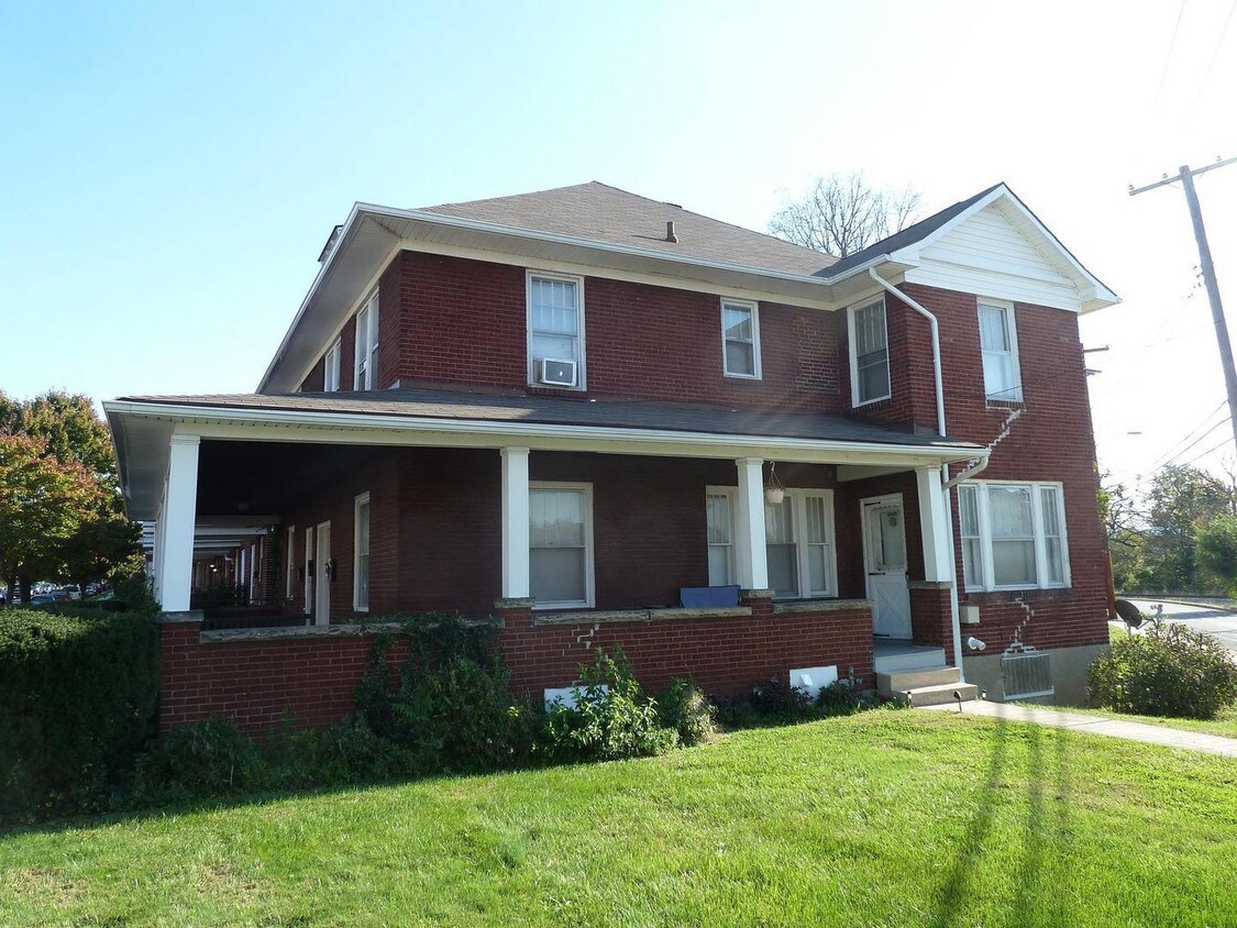 Primary Photo - 804-806 Mulberry Ave