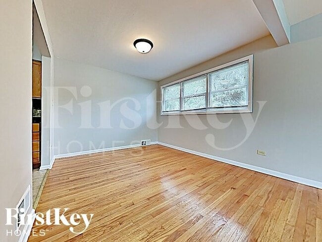 Foto del edificio - 21320 Butterfield Pkwy