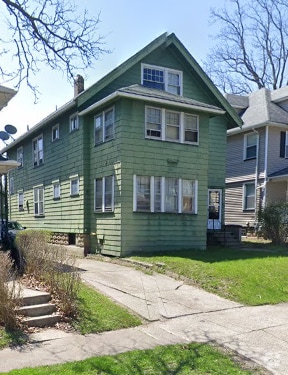 Building Photo - 453 Clay Ave
