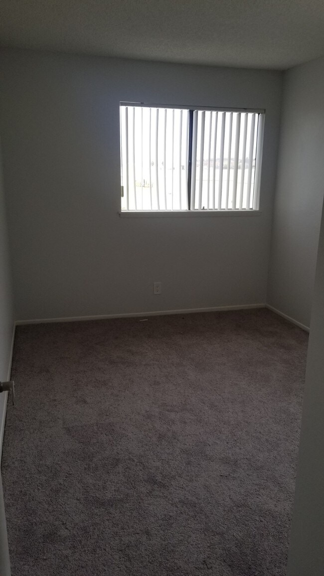 Foto del edificio - 27077 Hidaway Ave