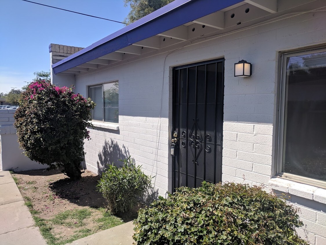Primary Photo - 4829 N 37th Ave
