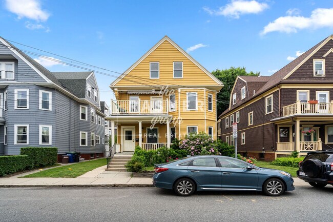 Building Photo - 112 Pearson Ave