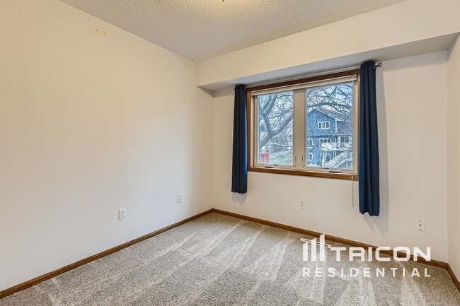 Foto del edificio - 739 Ashley Dr