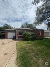 Building Photo - 1513 S Avondale St