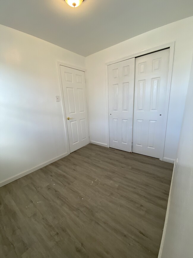 Bedroom 2 - 610 Frank E Rodgers Blvd N