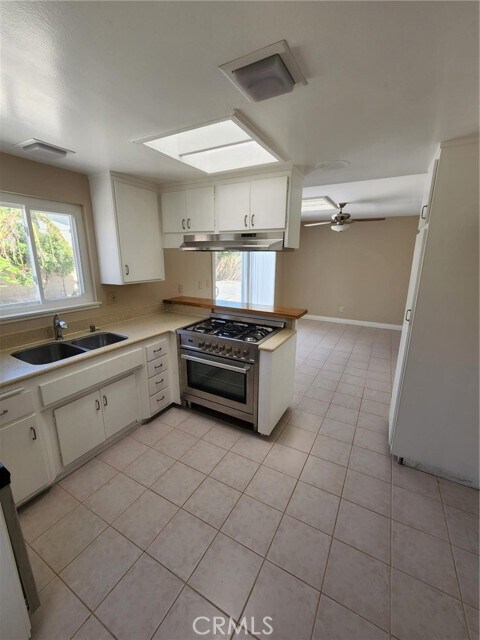 Building Photo - 16221 Fantasia Ln